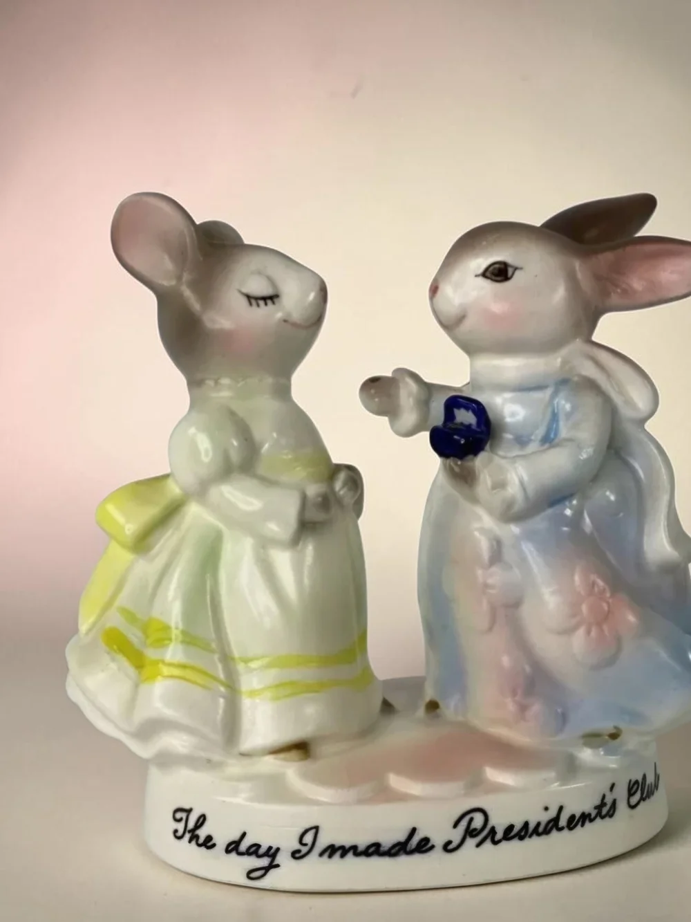 Vintage Avon Precious Moments Figurine-President's Club & Collectors Corner! - Picture 2 of 4